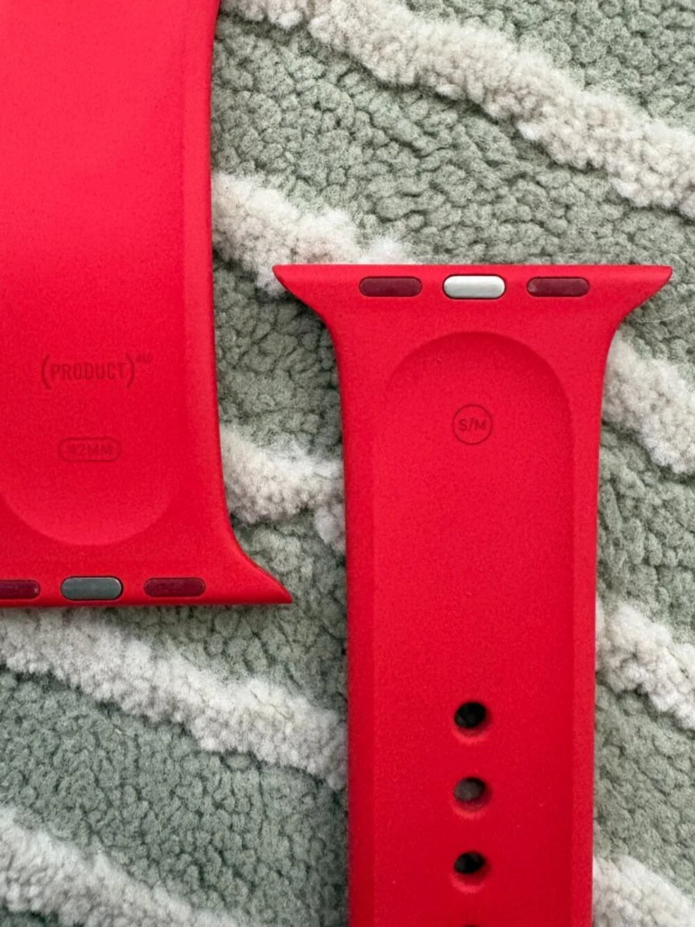Official Apple Watch (PRODUCT)RED Sport Band - 42mm (S/M)